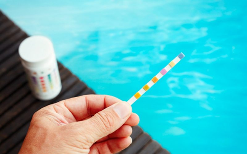 Ce este clorul pentru piscina, cum functioneaza si cum trebuie utilizat?