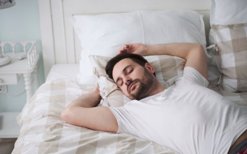 Cum sa alegeti perna potrivita pentru un somn bun noaptea?