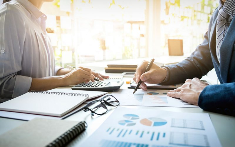 Beneficiile alegerii seviciilor contabile pentru firma ta