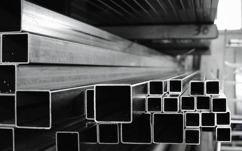 Teava  patrata 40x40x2  : caracteristici, fabricare, taiere si utilizare