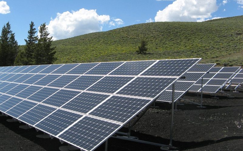Cumpara un panou solar fotovoltaic. Sfaturi practice.