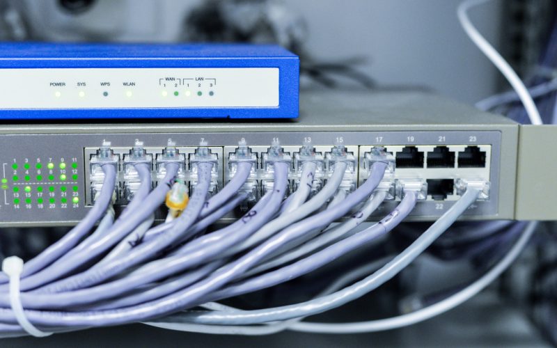 Cum functioneaza un switch pentru retea