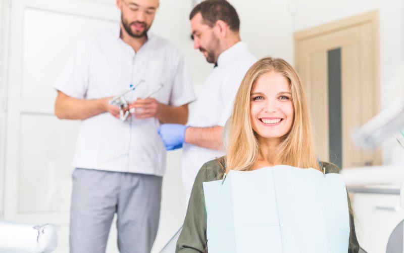 Indrazneste sa zambesti din nou colaborand cu o clinica dentara