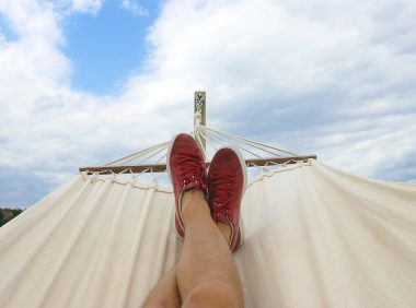 Ce să faci pentru a te simți ca-n vacanță chiar și când ești acasă?