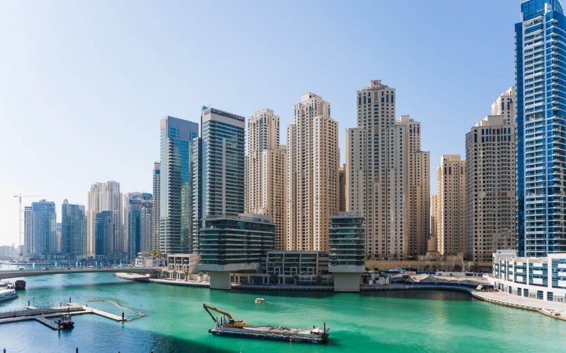 Te-ai gândit cum ar fi să petreci toamna în Dubai? Iată 3 motive care te vor convinge să pleci în vacanță