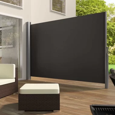 Un paravan solar este excelent pentru umbrirea unui spatiu exterior