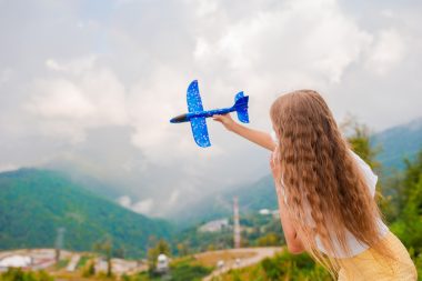 Cele mai bune locuri de vizitat în România pentru pasionații de aeromodelism
