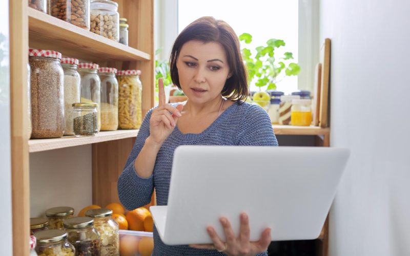 Ce măsuri de siguranță trebuie să respect când cumpăr online produse de uz gospodăresc