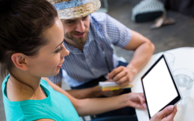 Ce subiecte sunt abordate în categoria "Cultură și Entertainment" pe SunnaHome.ro